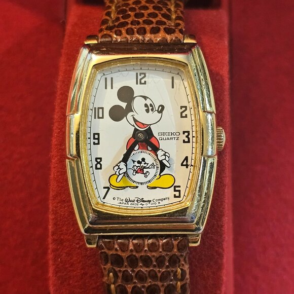 Seiko Accessories - Vintage Seiko Mickey Mouse Watch 2K02-5009 Womens Gold Tone 60th Anniv with Box